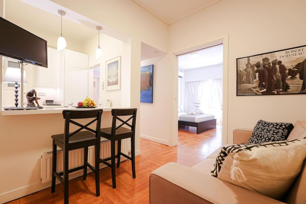 Syntagma Square, 60Sqm Dream Suite Атина Екстериор снимка