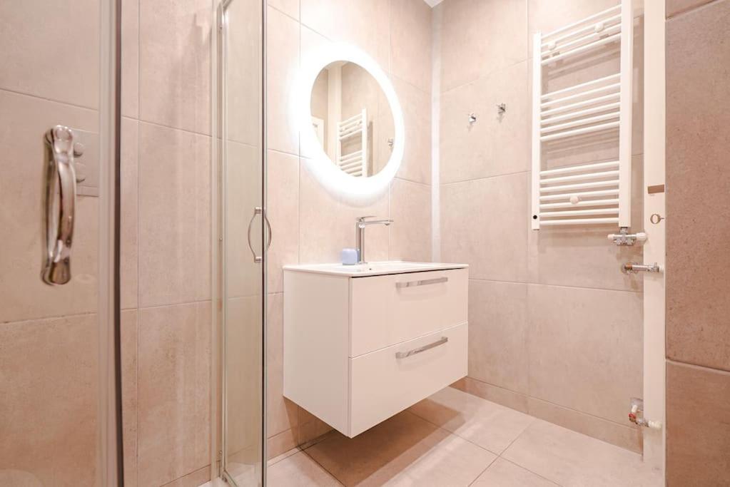 Syntagma Square, 60Sqm Dream Suite Атина Екстериор снимка